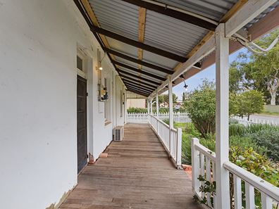 8 Arnold Street, Northam WA 6401