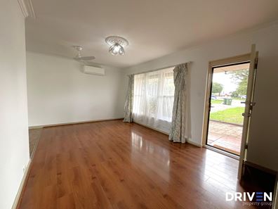 29 Banksia Road, Camillo WA 6111