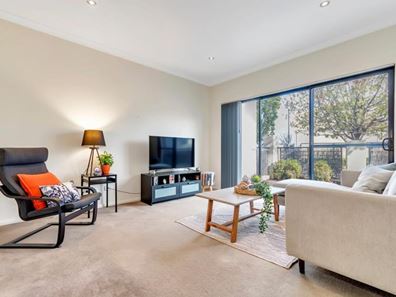 14 Redfern Bend, Clarkson WA 6030