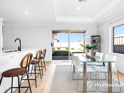 21 Capilano Avenue, Yanchep WA 6035