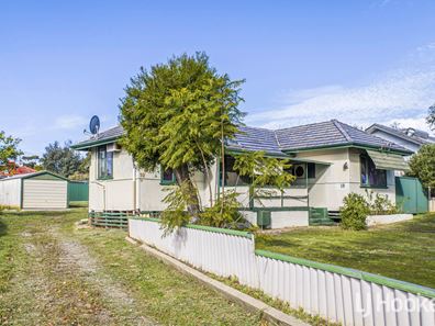 18 Jinda Road, Koongamia WA 6056