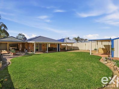 25 Nabberu Loop, Cooloongup WA 6168