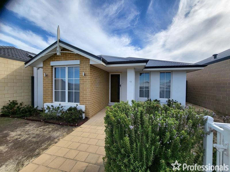 13 Forever Boulevard, Banksia Grove WA 6031