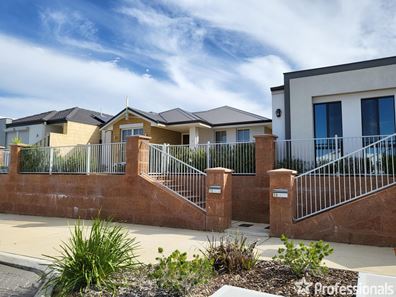 13 Forever Boulevard, Banksia Grove WA 6031