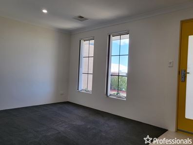 13 Forever Boulevard, Banksia Grove WA 6031
