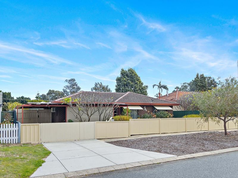 13 Tendring Way, Girrawheen WA 6064