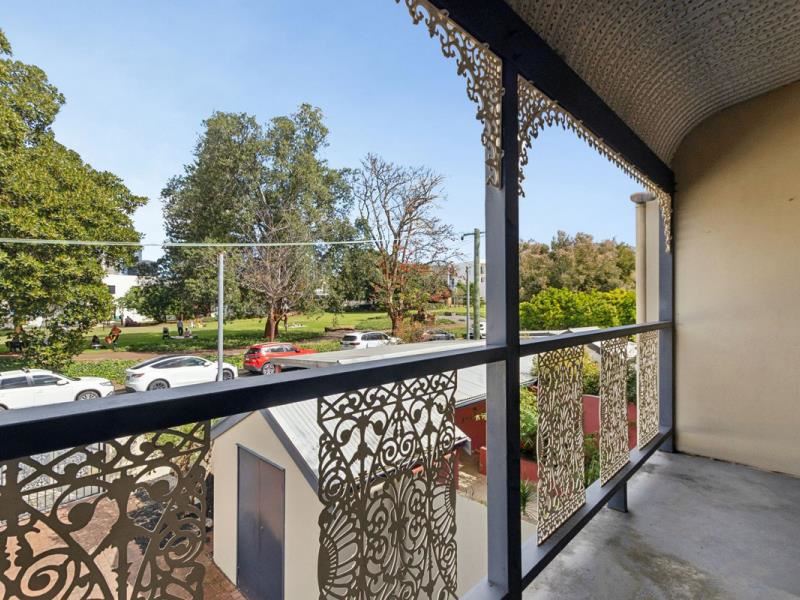 4 Stuart Street, Perth