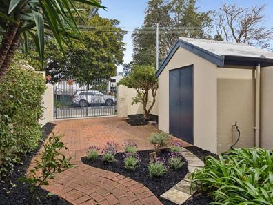 4 Stuart Street, Perth WA 6000