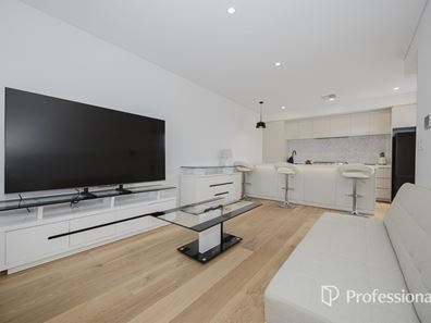 123 Hesperia Parade, Ellenbrook WA 6069