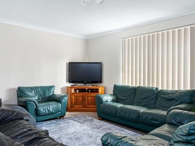 2/11 Johnston Street, Boulder WA 6432
