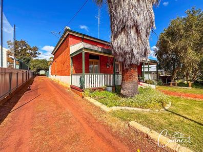 2 May Street, Northam WA 6401