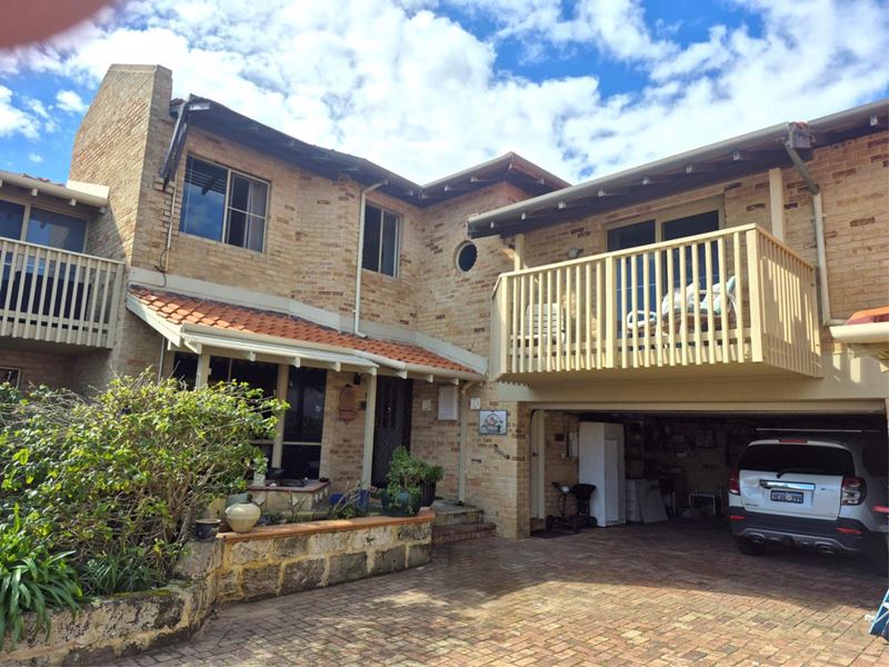 2/13 Sorrento Street, North Beach WA 6020