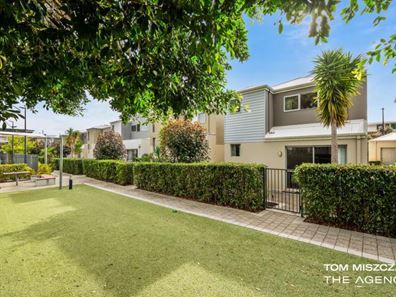 18/158 George Street, Queens Park WA 6107