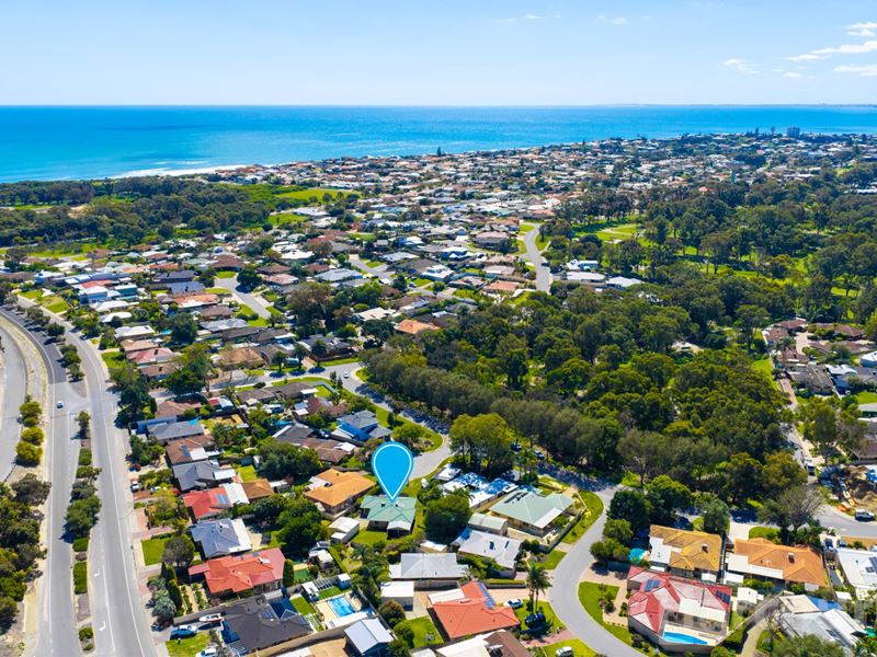 4 Yamba Court, Halls Head WA 6210