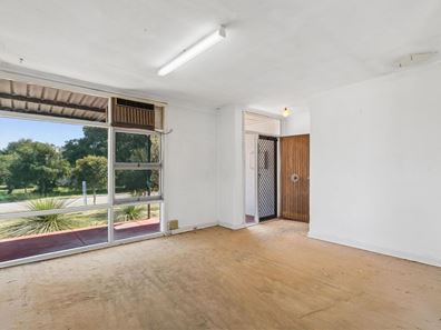28 Wendron Street, Cloverdale WA 6105