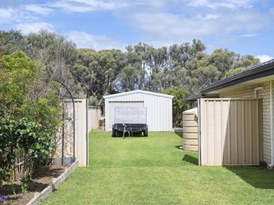 8 Shelduck Court, Broadwater WA 6280