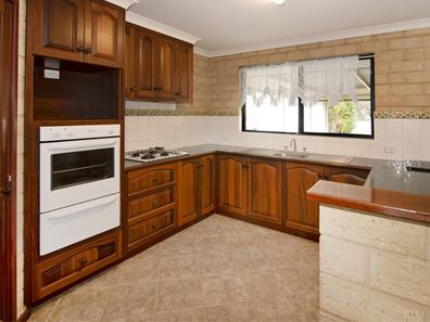 8 Shelduck Court, Broadwater WA 6280