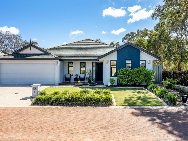 14 Placid Bend, South Yunderup WA 6208
