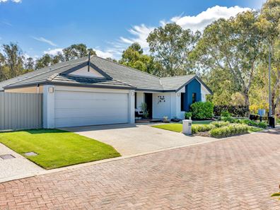 14 Placid Bend, South Yunderup WA 6208