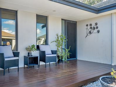 14 Placid Bend, South Yunderup WA 6208