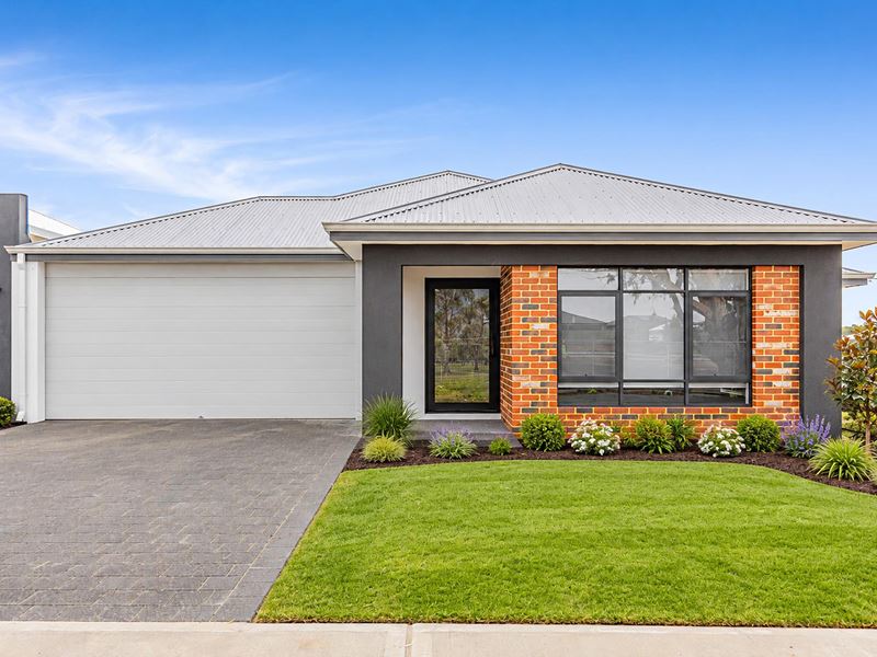 18 Blossom Parkway, Henley Brook WA 6055