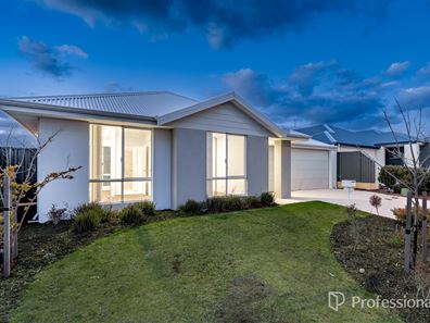 15 Lorikeet Approach, Eglinton WA 6034