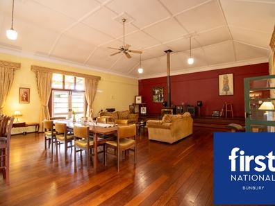 2 Dunnet Road, Nannup WA 6275