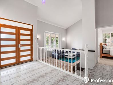 34 Henrietta Avenue, Mount Nasura WA 6112