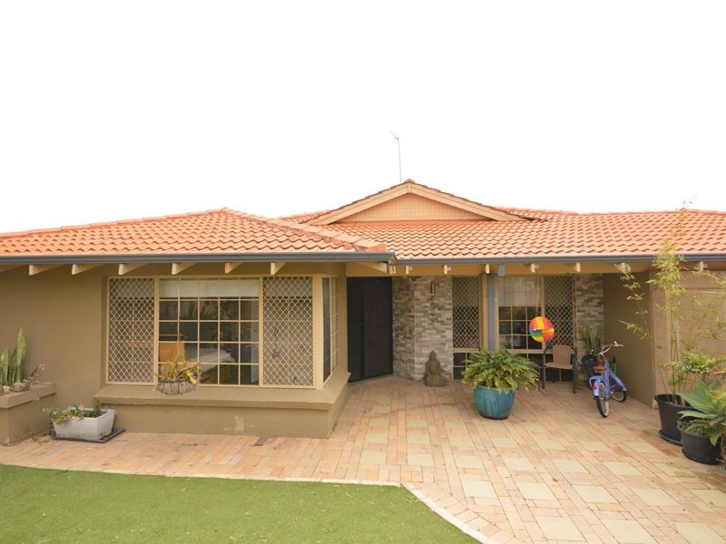 175 McLarty Road, Halls Head WA 6210