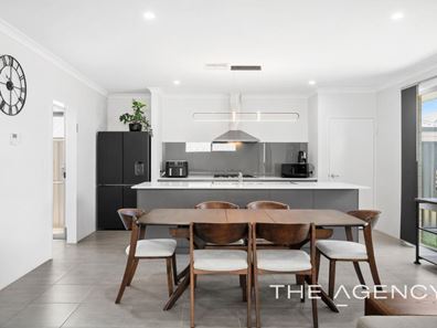 5 Opal Way, Treeby WA 6164