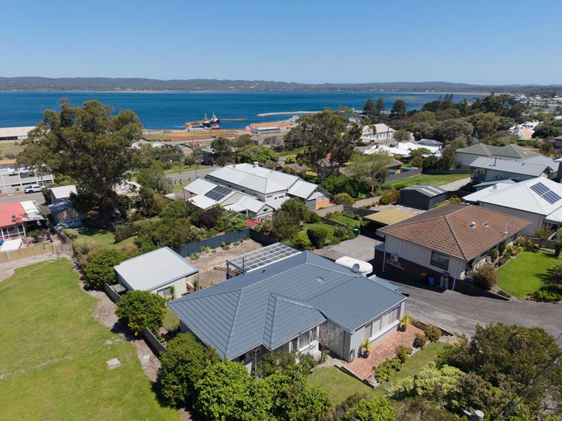 89 Burgoyne Road, Port Albany WA 6330