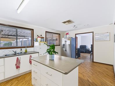 12 Edgar Street, South Kalgoorlie WA 6430
