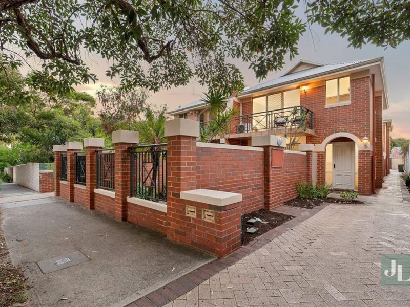 2/153 Derby, Shenton Park WA 6008