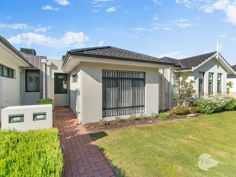 9/10 Cordovan Parkway, Aveley WA 6069