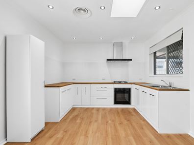 24 Downhill  Way, Langford WA 6147