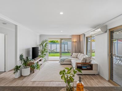 18 Redshank Close, East Cannington WA 6107