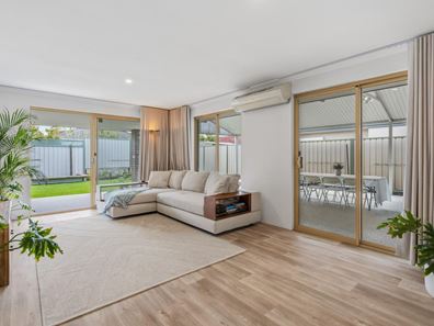 18 Redshank Close, East Cannington WA 6107