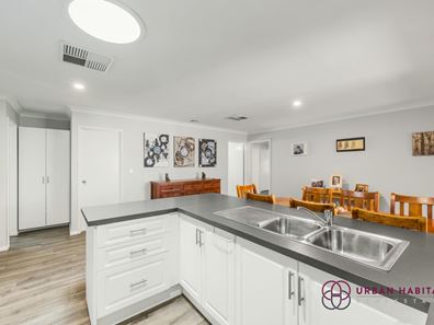 19 Larkin Court, Medina WA 6167