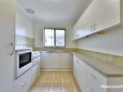 38/10 Hungerford Ave, Halls Head WA 6210