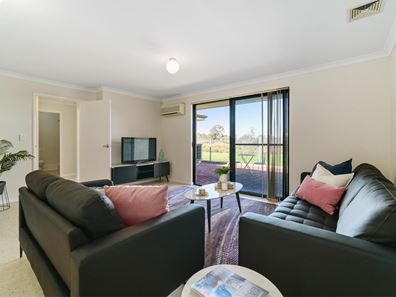 7/22 Avon Crescent, Viveash WA 6056