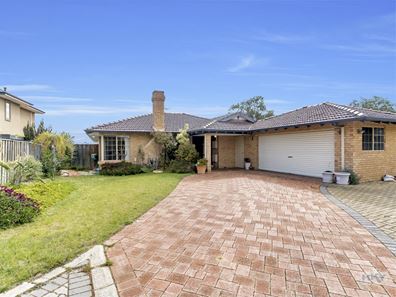27 Indooroopilly Place, Connolly WA 6027