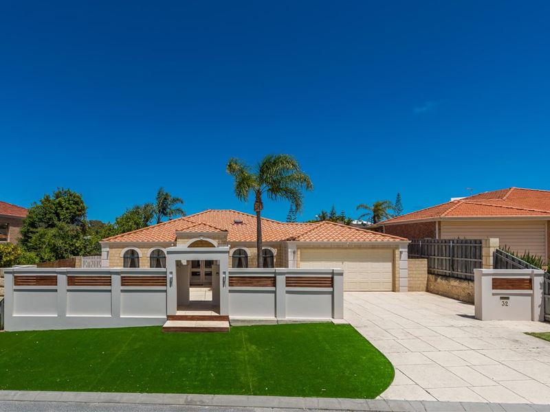 32 Rainham Avenue, Mindarie WA 6030