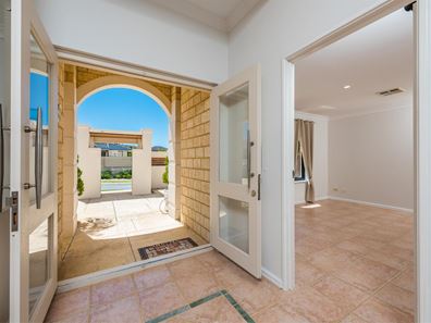 32 Rainham Avenue, Mindarie WA 6030