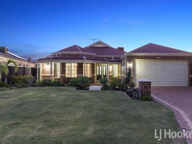 15 Berrington Pass, Quinns Rocks WA 6030