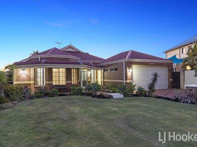 15 Berrington Pass, Quinns Rocks WA 6030