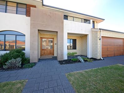 6 Daytona Drive, Iluka WA 6028