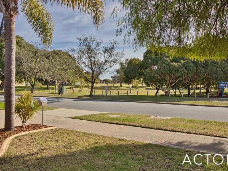 70 Coronata Drive, Warnbro