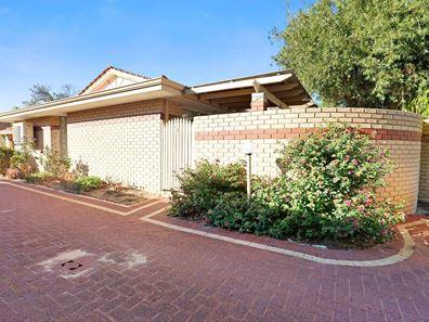 4/170 Grand Promenade, Doubleview WA 6018