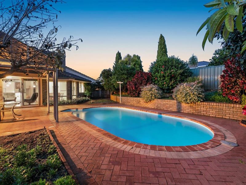 12 Blakers Ridge, Winthrop