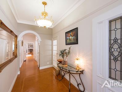 14 Luton Court, Canning Vale WA 6155